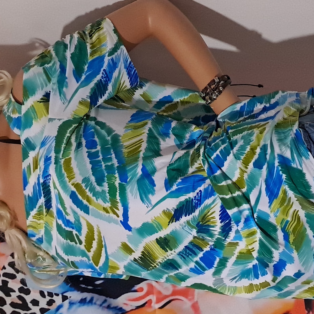 Vibrant Leaf Print Cold Shoulder Blouse